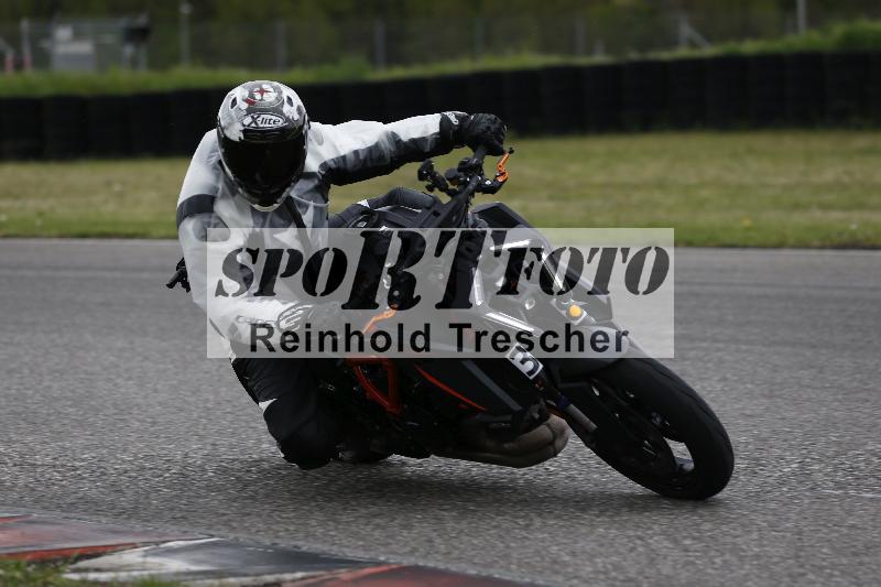 Archiv-2025/10 23.04.2025 Cornu Master School ADR/rot-rouge/38